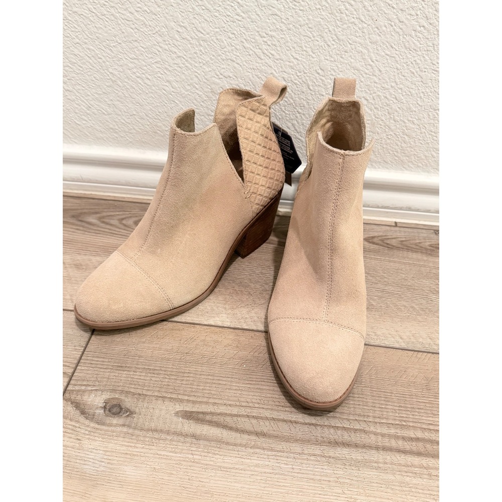 TOMS Everly Cutout Ankle Boots Oatmeal Suede Waffle Embossed 10020349 Size 8 NEW